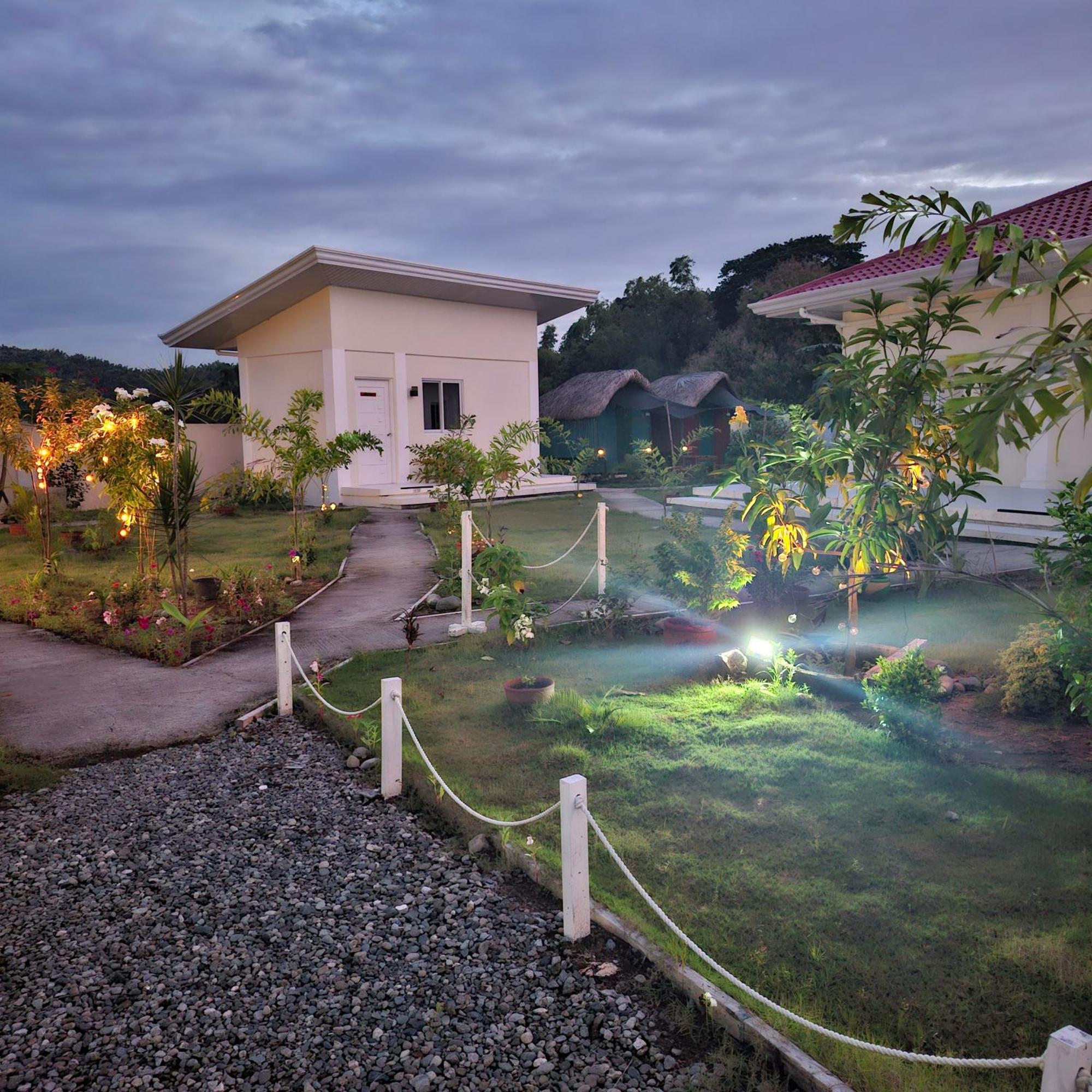 Hotel The Kubo Gardens San Juan  Zimmer foto